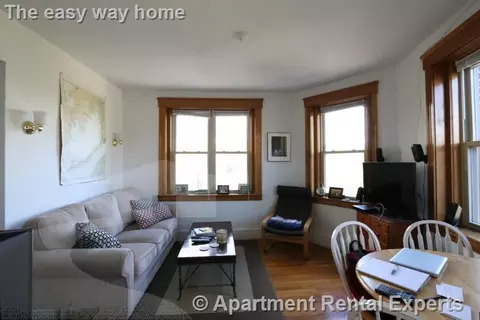 99 Hancock St #10, Cambridge, MA 02139