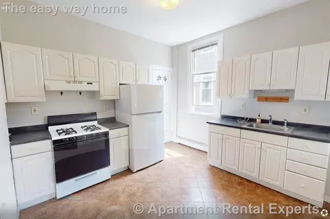 63 Dana St #9, Cambridge, MA 02138