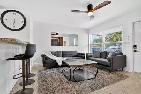 6660 Custer St #1372318P, Hollywood, FL 33024