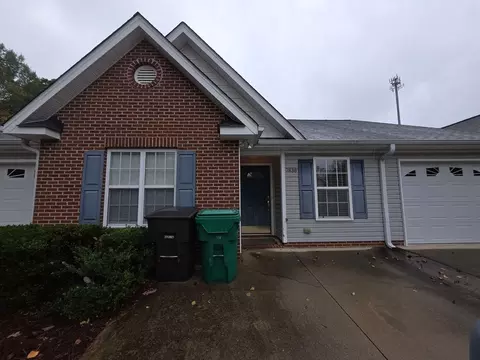 7838 Woodpark Dr, High Point, NC 27265