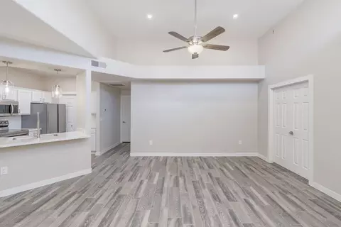 17017 N 12th St, Phoenix, AZ 85022