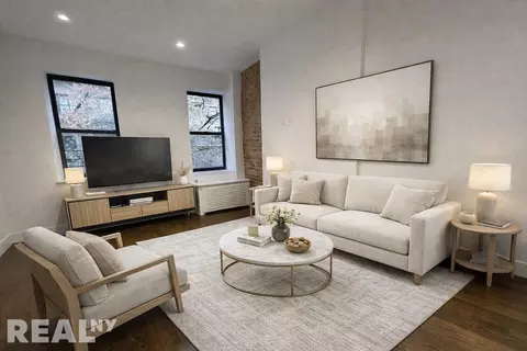 304 E 49th St #4A, New York, NY 10017