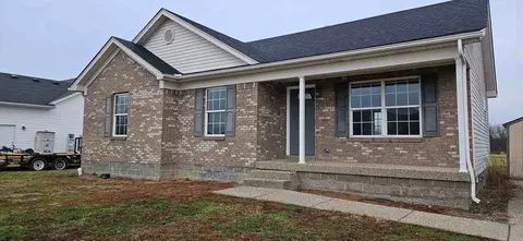 142 Wooded Oak Ct, Shepherdsville, KY 40165