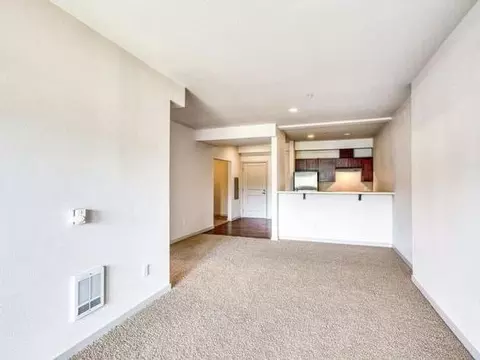 3295 SW Avalon Way, Seattle, WA 98126