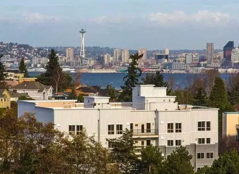 3295 SW Avalon Way, Seattle, WA 98126