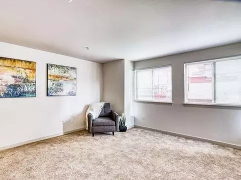 3295 SW Avalon Way, Seattle, WA 98126