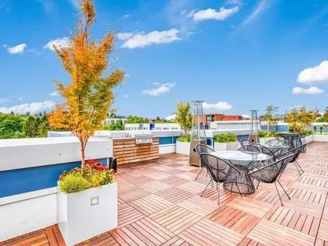3295 SW Avalon Way, Seattle, WA 98126
