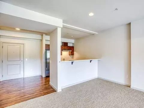 3295 SW Avalon Way, Seattle, WA 98126