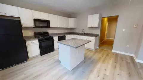 2824 Salisbury St #2, Pittsburgh, PA 15210