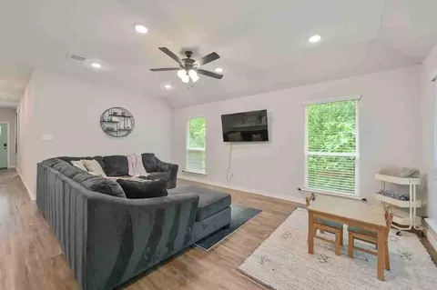 3824 Springfield Dr #1328078P, College Station, TX 77845