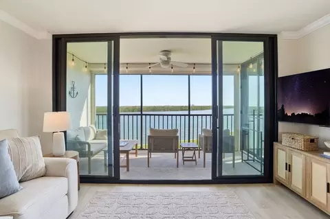 4253 Bay Beach Ln #1372279P, Fort Myers Beach, FL 33931