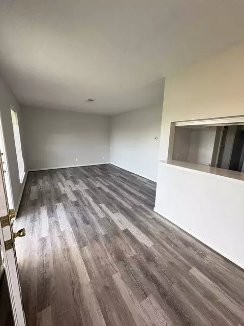 310 Yaupon St #603, Freeport, TX 77541