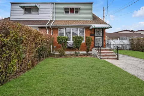 13020 142nd St, Jamaica, NY 11436