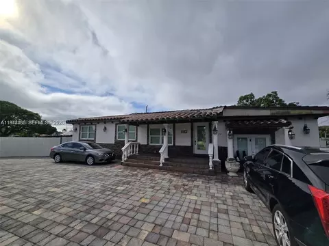 110 W 53rd St #A, Hialeah, FL 33012