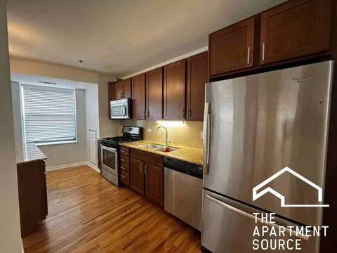 1337 W Fargo Ave #303, Chicago, IL 60626