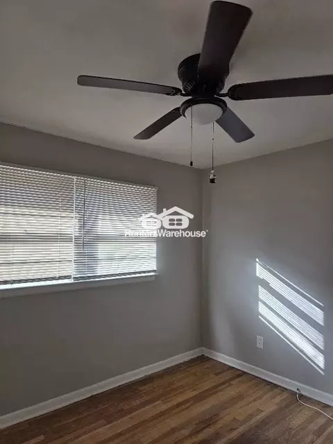 104 Fenwick Dr, Ferguson, MO 63135