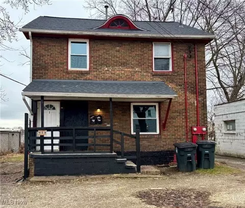958 E Wilbeth Rd, Akron, OH 44306