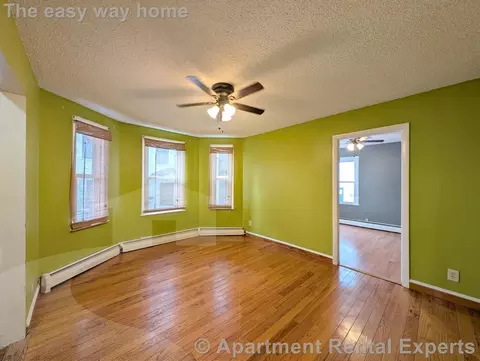 9 Lowell Ter #1, Somerville, MA 02145