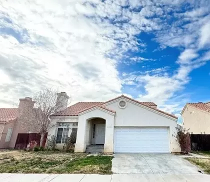 37727 Harvey St, Palmdale, CA 93550