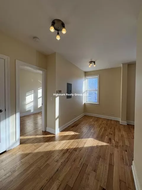 4566 W George St #A1, Chicago, IL 60641