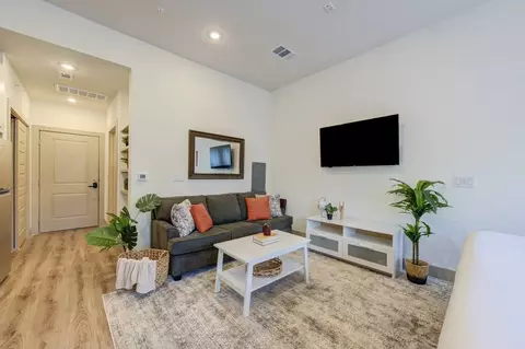 18210 Park Row Dr #1380765P, Houston, TX 77084