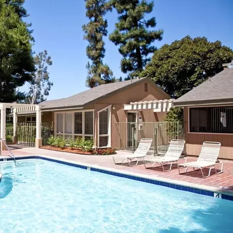 25092 Farthing St, Lake Forest, CA 92630