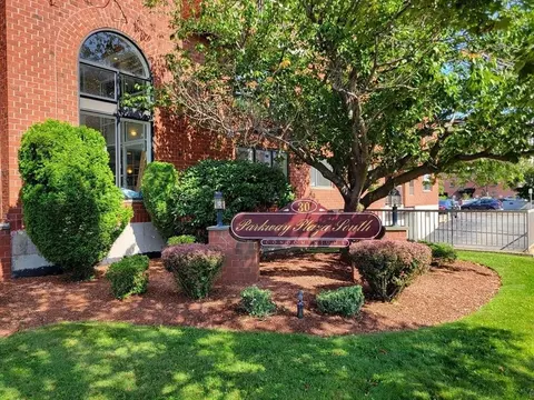 30 Revere Beach Pkwy, Medford, MA 02155