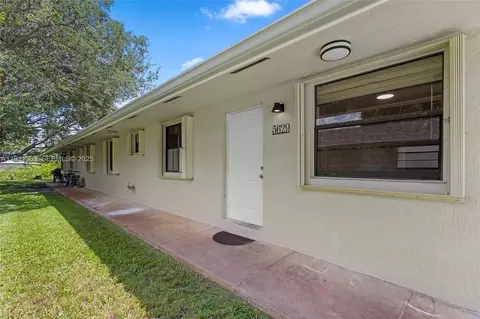 5629 Taft St, Hollywood, FL 33021