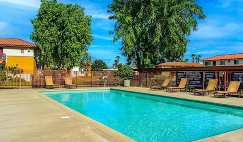 46725 Clinton St, Indio, CA 92201