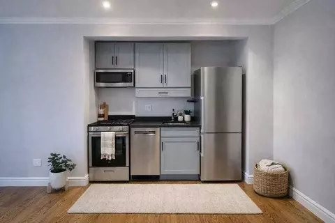 20 Prince St #30, New York, NY 10012