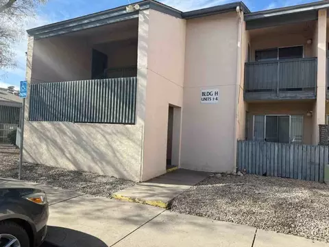 460 Carlisle H #1, Albuquerque, NM 87109