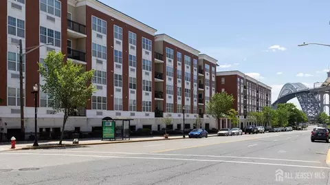 42 Kennedy Blvd #519, Bayonne, NJ 07002
