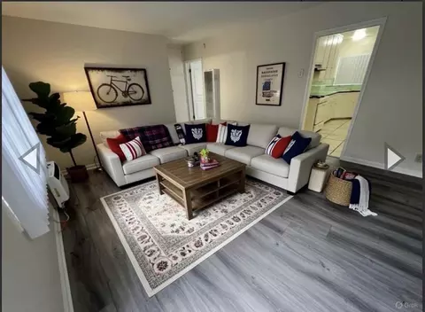 406 E Palmer Ave #7, Glendale, CA 91205