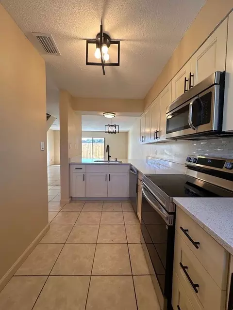 734 Legion Dr, Destin, FL 32541