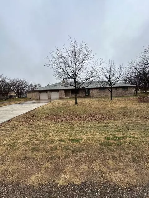 1633 124th St, Lubbock, TX 79423