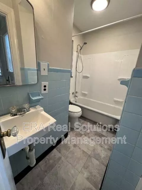 2710 Ruberg Ave #2R, Cincinnati, OH 45211