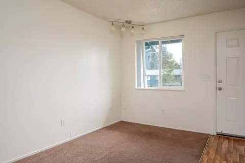 8435 SE Insley St, Portland, OR 97266