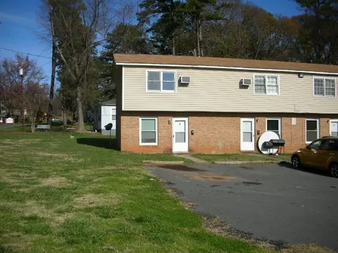 2667 Dr Carver Rd #3, Charlotte, NC 28208