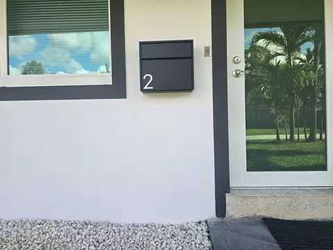 2308 NW 3rd Ave #2, Wilton Manors, FL 33311