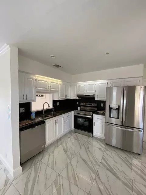 19253 Carolina Cir #1, Boca Raton, FL 33434