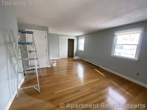 92 Sylvia St, Arlington, MA 02476