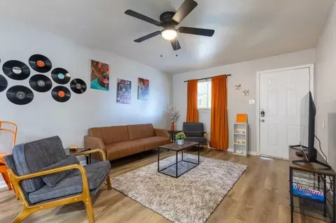 6302 Manor Rd #1385485P, Austin, TX 78723
