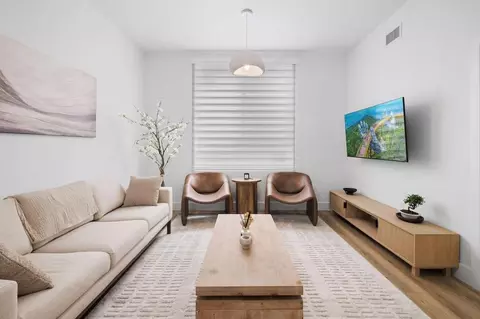 41 NW 16th Ave #1388867P, Miami, FL 33125