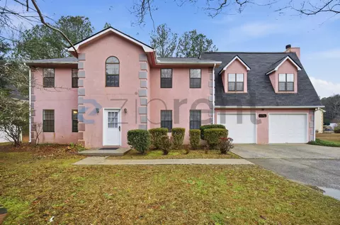5893 N Castlegate Dr #B, Atlanta, GA 30349