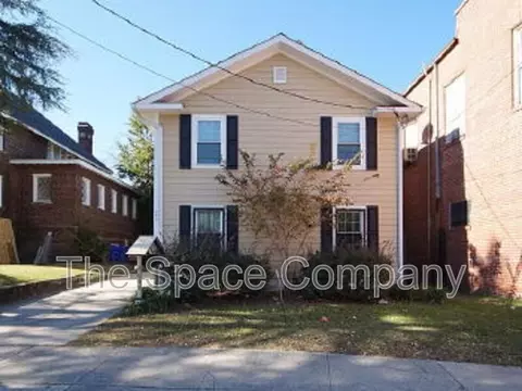 995 King St #B, Charleston, SC 29403