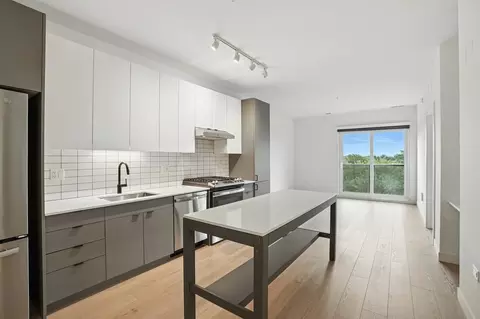1105 Pleasant St #1-2DEN, Oak Park, IL 60302