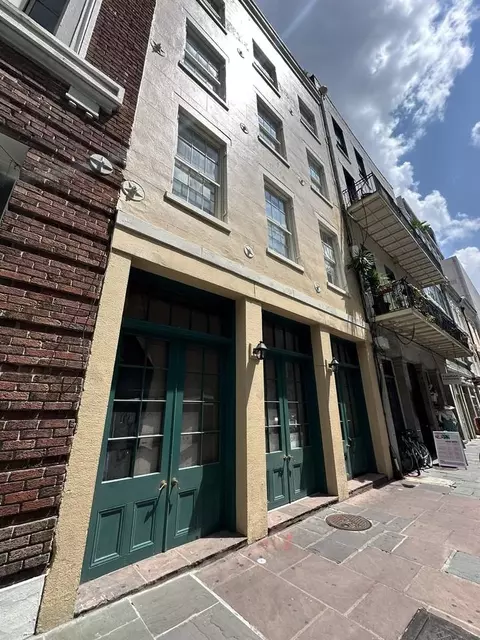 214 Chartres St #1, New Orleans, LA 70130