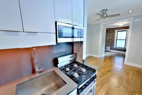 416 E 13th St #3F, New York, NY 10009