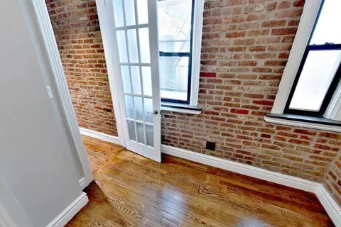 416 E 13th St #2F, New York, NY 10009
