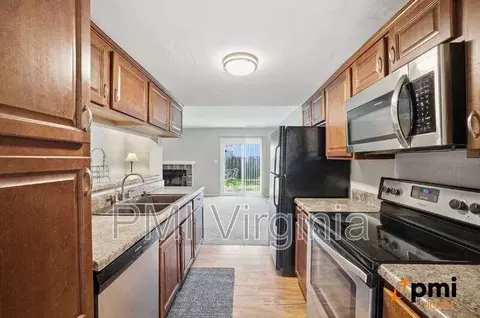 1957 Darnell Dr, Virginia Beach, VA 23455